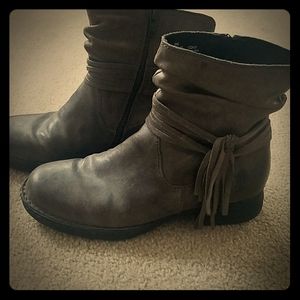 BORN Cross ankle boots